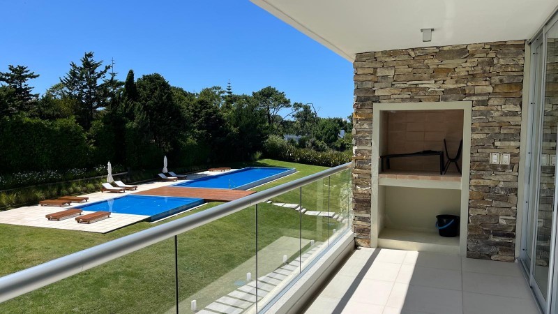 Departamento moderno en venta en Rincon del indio